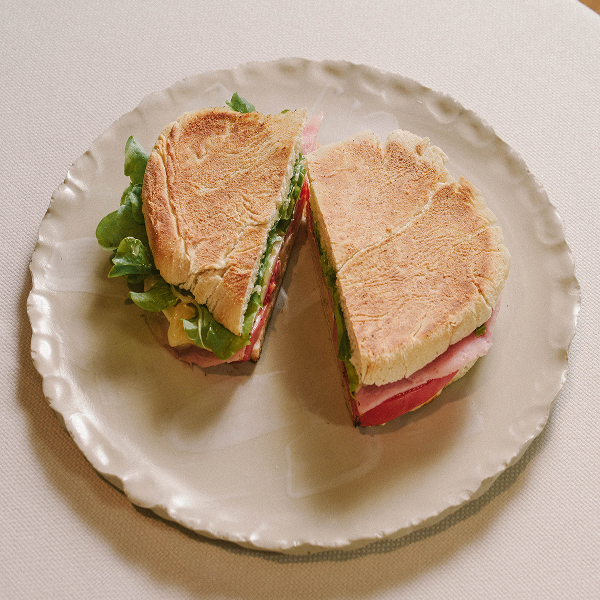 TRAGABUCHES FT. GLOW - Beauty Experience