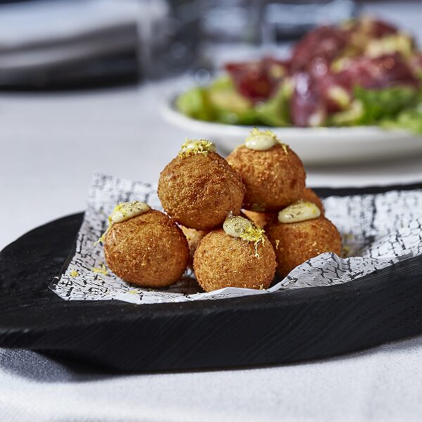 Tronco Experience (1 hotel night)