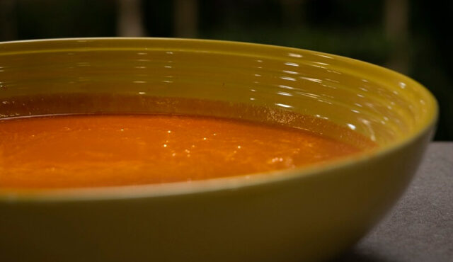 Diferencia entre salmorejo y gazpacho: Técnica, ingredientes y alta cocina